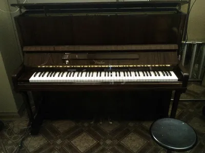 Подержанное пианино Лирика №225741 | модель: Л-120 | высота: 120 см. |  цена: 18000 руб. | Тюнерус.ру