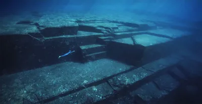 Обнаружены огромные пирамиды под водой у островов Японии. Ученые пока не  пришли к общему мнению об их происхождении | ✈ТРИПанем?✈ | Дзен