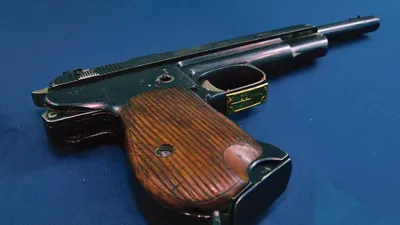 Сувениры из дерева оптом. Сувенирный пистолет ТТ из кедра с лазерной  гравировкой