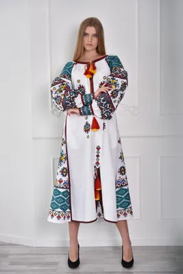 Длинное Белое платье-вышиванка с насыщенной вышивкой купить дешево с  доставкой по Украине и Киеву, большой выбор моделей и орнаментов вышиванок  на сайте nd-ukraine