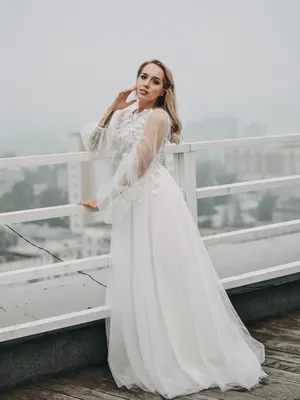 Marion\" - Силуэтное свадебное платье с объемными рукавами купить по цене 28  900 руб. в Санкт-Петербурге | Свадебный салон Alisa Wedding