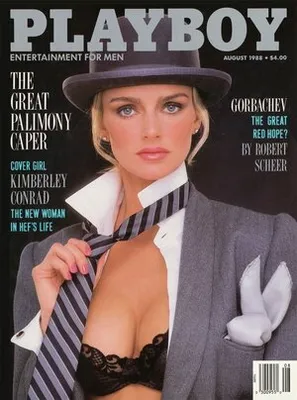 Журнал Playboy поместил на обложку мужчину в корсете и кроличьих ушах -  Газета.Ru
