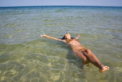 Первая линия для избранных и зеленая вода: обзор пляжа \"Чайка\" на 10 ст.  Фонтана, - ФОТО - Газета по Одесски