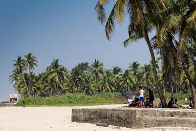 пирс на пляже колва бич в гоа тропический пляж голубая вода и голубое небо  аравийское море пляж в индии. Редакционное Фото - изображение насчитывающей  побережье, туризм: 223974861