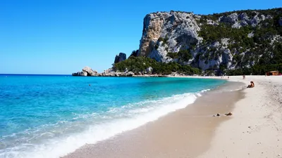 На пляжи Сардинии (Италия) будут пускать не всех | Портал «Европульс»