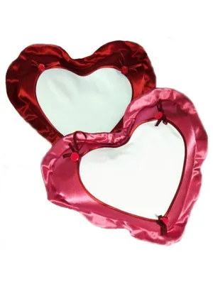 Подушка-сердце с принтом на тему: Love is Любовь – просто быть вместе |  Booom Shop