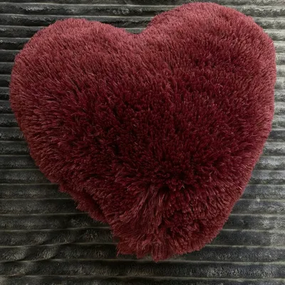 Подушка сердце, вязаная подушка, интерьерная подушка, подушка из пуффи,  розовая подушка сердце №1063447 - купить в Украине на Crafta.ua