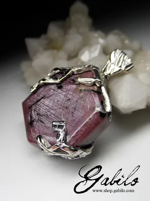 Мужской серебряный кулон с кристаллом рубина код 11313