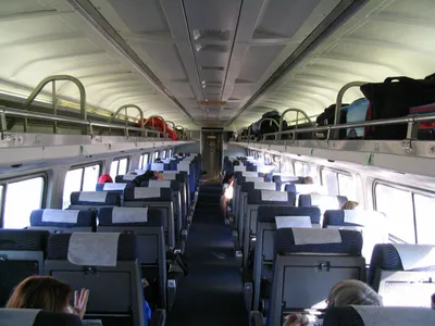 В следующий через Волгодонск поезд добавили дешевый сидячий вагон