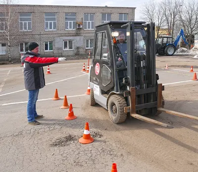 Водитель погрузчика - Челябинский государственный колледж РОСТ