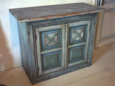 Красим старую деревянную мебель своими руками | LuxDim