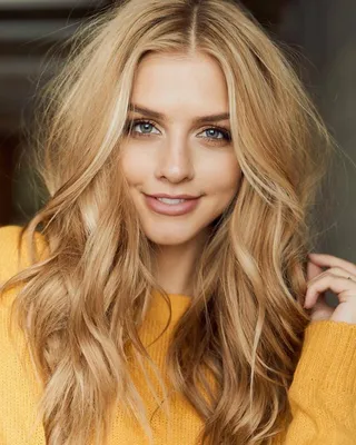 Модный блонд 2023 на короткие и средние волосы: тренды, фото оттенков, уход
