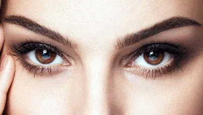 Причины сухости кожи вокруг глаз