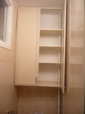 Шкаф в туалете