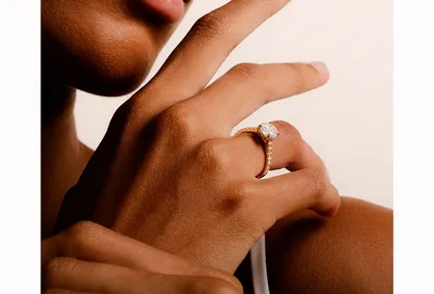 Золотое кольцо с бриллиантом | Goldsmith.store Помолвочные кольца