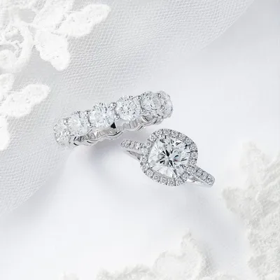 Нет лучше украшения для женской руки, чем кольцо на безымянном пальце.  Подарите своей женщине достойное бриллиантовое кольцо LA VIVION. … |  Jewelry, Rings, Fashion