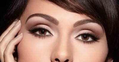 cool Сногсшибательный смоки айс для карих глаз (50 фото) — Эффектный макияж  пошагов Check more at https://dn… | Косметические товары, Красота волос,  Шикарный макияж