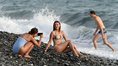 Названы лучшие позы для фотографий на пляже - 19.07.2022 | Rnews.ru