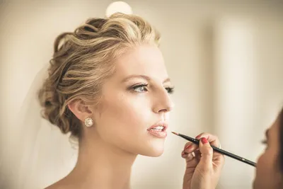 7 правил макияжа для сухой кожи | WMJ.ru