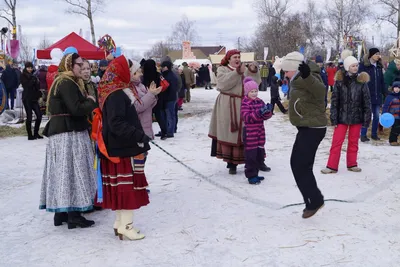 Где и когда будут отмечать Масленицу — адреса в городах и селах Кыргызстана  - 24.02.2023, Sputnik Кыргызстан