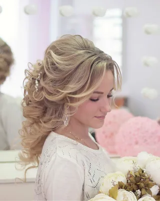 Свадебные прически на длинные волосы — красивые укладки на длинные волосы  для невесты на свадьбу в 2024 году