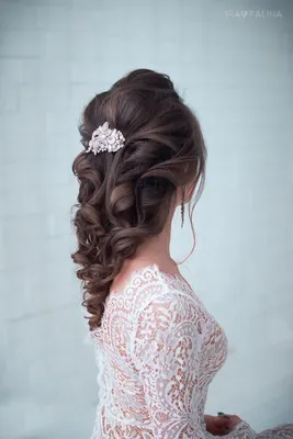 Прически на свадьбу | Укладка длинных волос, Свадебные прически, Укладка  вьющихся волос