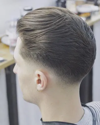 Мужская стрижка с деталями фейд и андеркат. Men's Haircut Undercut - YouTube