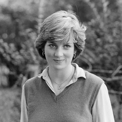 Princess Diana | Princess diana hair, Diana haircut, Princess diana fashion