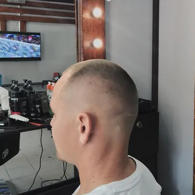 Как подстричь чёлку в короткой мужской стрижке. мужская короткая стрижка  #1men's haircut - YouTube