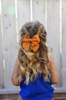 63 детские прически на выпускной в детский сад | Kids hairstyles, Flower  girl hairstyles, Girl hairstyles