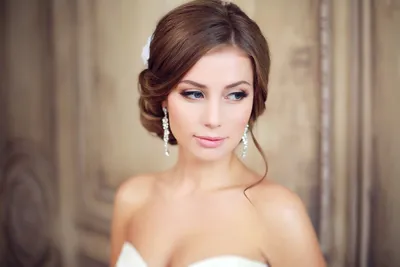 Собранные прически на свадьбу - Визажист в Москве на дом - Свадебный макияж  в Москве