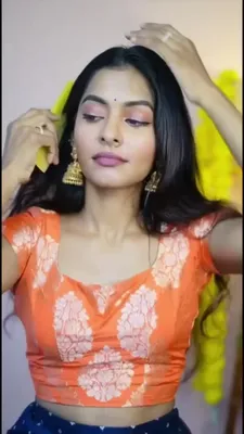 Индийская девушка радужные волосы …» — создано в Шедевруме