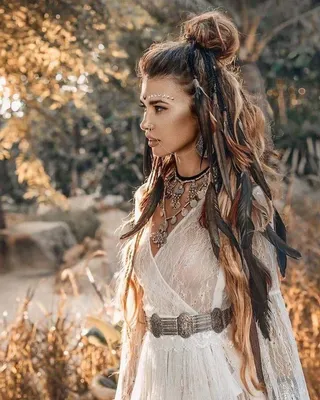 девушка хиппи: 5 тыс изображений найдено в Яндекс.Картинках | Bohemian lace  dress, Bohemian hairstyles, Fashion beauty