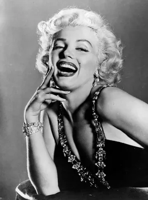 ٠•○ Marilyn Monroe / Мэрилин Монро ○•٠·˙˙'s photos – 12,879 photos | VK |  Marilyn monroe photos, Marilyn monroe fashion, Rare marilyn monroe