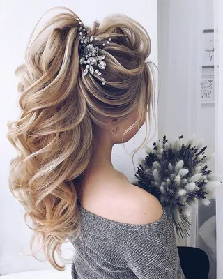 прически на свадьбу гостям на длинные волосы | Wedding hairstyles, Bride  hairstyles, Long hair styles