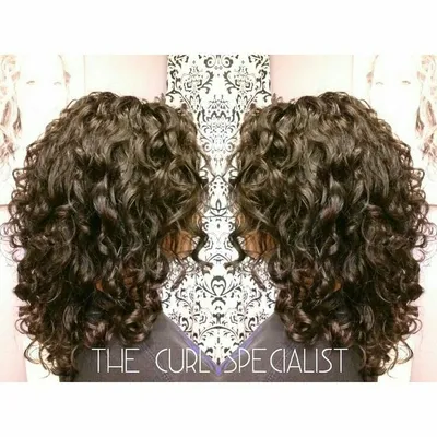 Curly hair don't care: 6 красивых укладок для кудрявых волос | theGirl