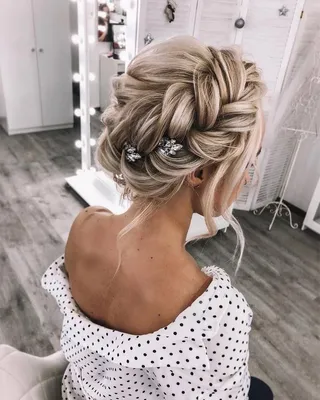 Прически на свадьбу для гостей - 59 фото | Hair styles, Summer wedding  hairstyles, Wedding hairstyles