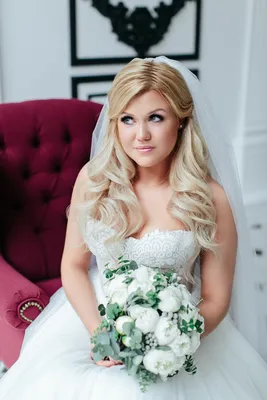 Модные свадебные прически фата с челкой: выбор авантюрных невест -  Svadbal.ru