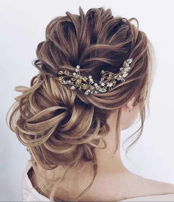 Прически на выпускной 2019 на длинные волосы | Medium hair styles, Medium  length hair styles, Braided hairstyles for wedding