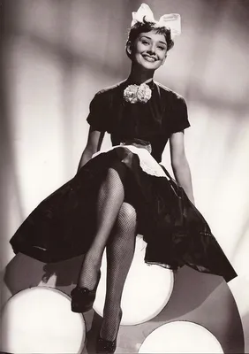Мода и прически 1950-х годов | Одри хепберн, Стиль 50, Мода