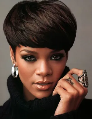 Rihanna | Rihanna short hair, Short hair cuts, Rihanna haircut