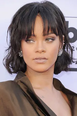 The Best New Ways to Wear Bangs | Peinados, Peinado bob, Rihanna cabello  corto