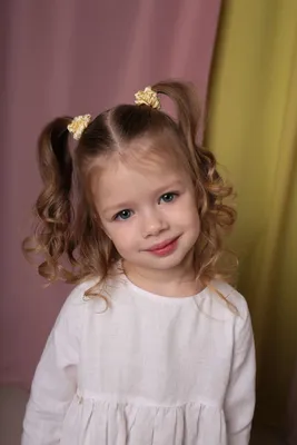 Первая прическа для маленьких девочек из хвостиков - собираемся в детский  сад - YouTube