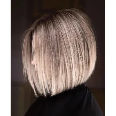 Модные женские стрижки каре 2022 - на короткие и средние волосы, после 50  лет, для круглого лица