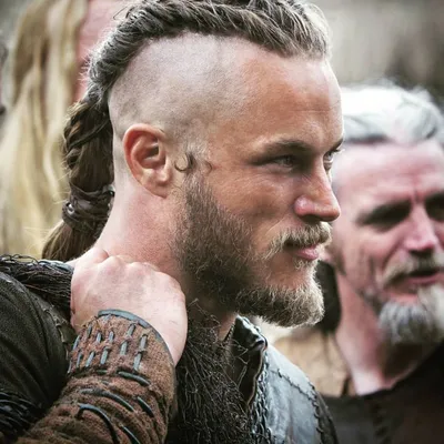 Cool Viking hairstyle - 9GAG | Viking hair, Long hair styles, Curly hair  styles