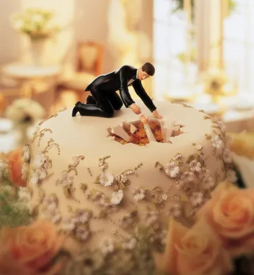 Оригинальные торты на свадьбу, купить прикольный торт на свадьбу в Москве
