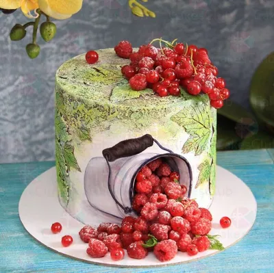 Свадебный торт с мазками и цветами, торт на свадьбу с мазками