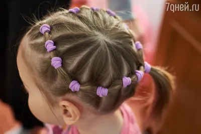 Прически в школу для девочек на каждый день: легкие и красивые идеи  причесок + самые модные варианты украшения волос (120 фото)