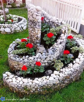 Красивые клумбы на даче. 15 простых способов создать клумбу вашей мечты. |  Красивый Дом и Сад | Flower garden design, Rock garden design, Rock garden