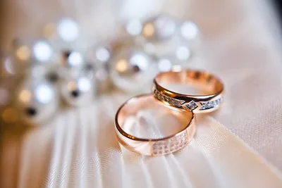 плоские обручальные кольца, обручальное кольцо, золотые обручальные кольца, простые  обручальные кольца, обручальные кольца классика
